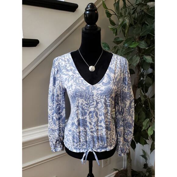 Women's INC Concepts Blue White Floral Print Top V Neck Drawstring Hem Small - Picture 2 of 13